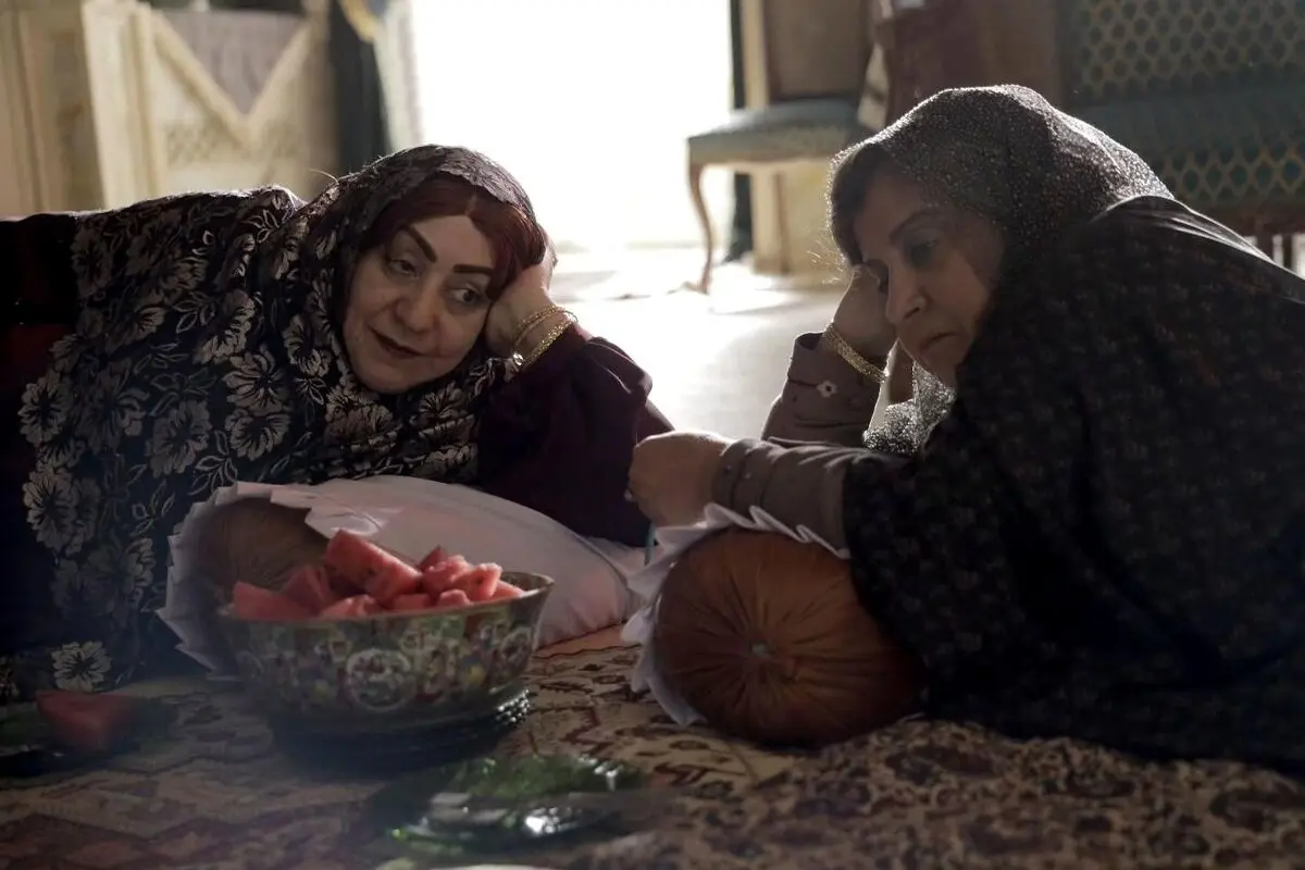 قسمت دهم سریال سووشون با بازی فرشته صدرعرفایی و مریم سعادت در نماوا | اقتباسی از رمان ماندگار سیمین دانشور توسط نرگس آبیار