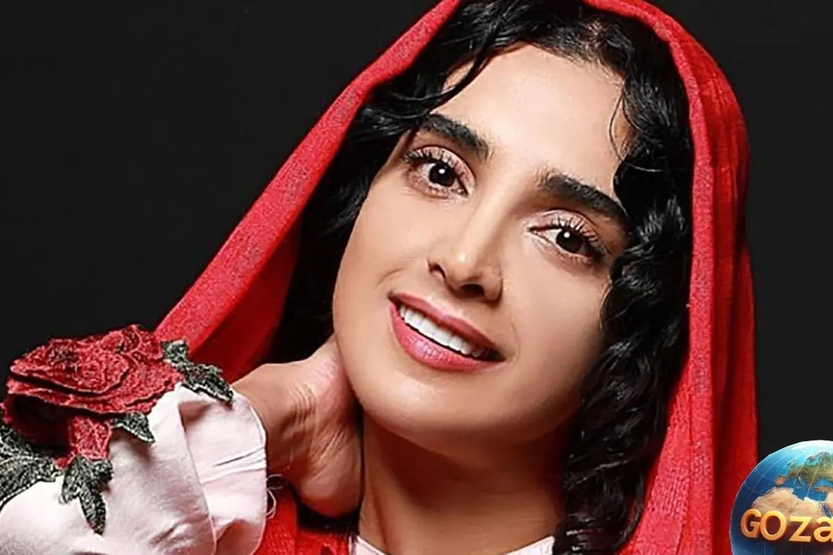 ایده استایل ترکیبی الهه حصاری با مانتوی بلند و کفش اسپرت + عکس جذاب و استایل خندان