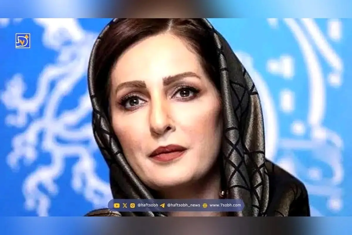 تصاویر جدید شقایق دهقان و پسرش در خانه قدیمی با دکوراسیون سنتی و چوبی که یادآور خانه‌های باصفای قدیم است