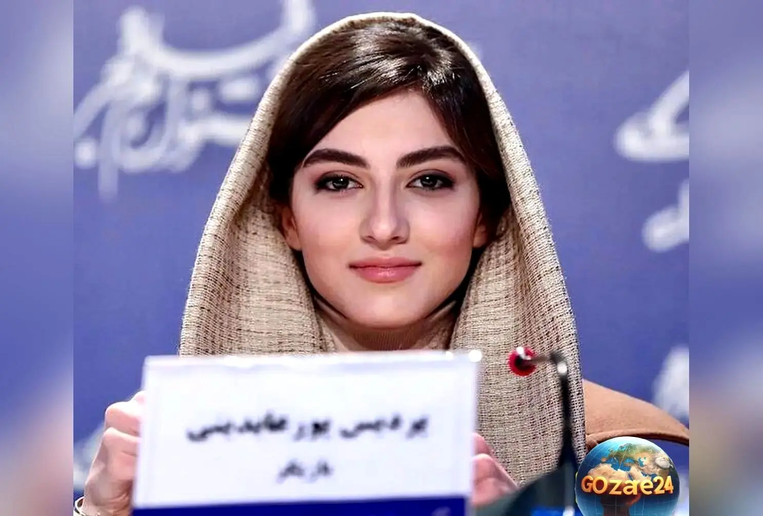 استایل شیک و خانومانه پردیس پورعابدینی با اکسسوری‌های زیبا و ساده در جدیدترین عکس منتشر شده