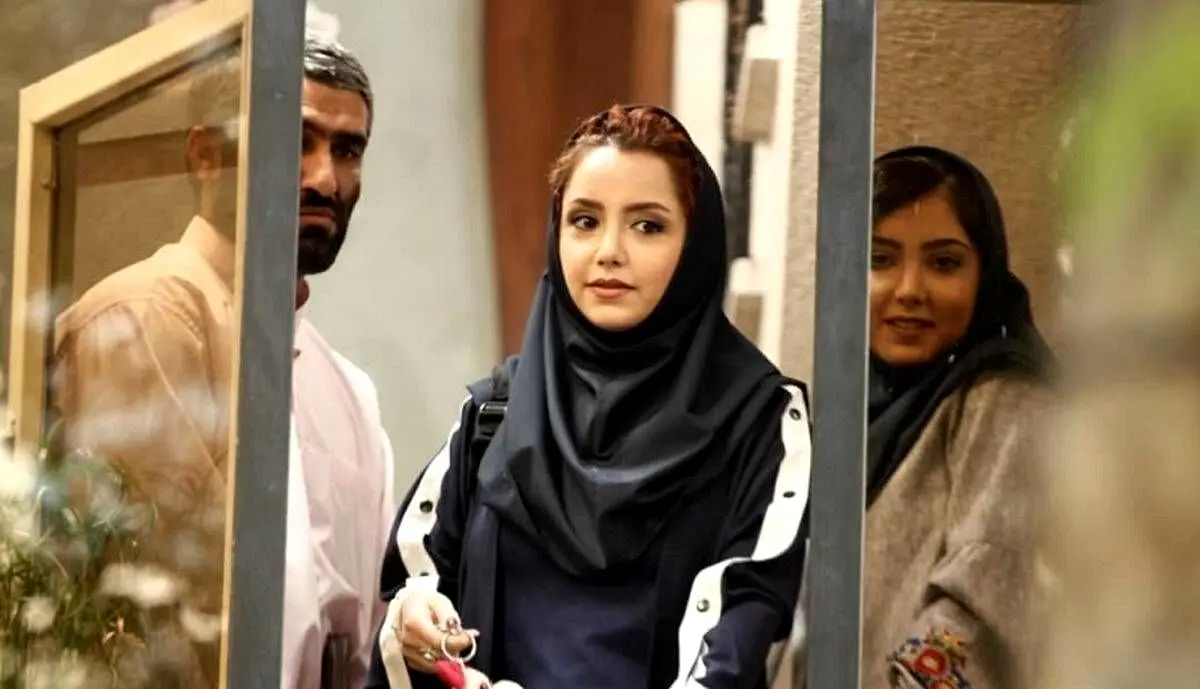 بیوگرافی نازنین بیاتی، بازیگر تاسیان؛ زندگی شخصی، عکس‌ها و فیلم‌های برتر