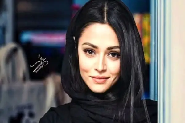 استایل منحصربه‌فرد سوگل خلیق در کنسرت علیرضا قربانی، توجه رسانه‌ها و مخاطبان را جلب کرد