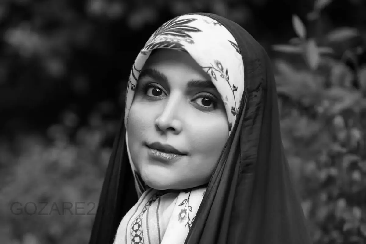 عکسی از مژده لواسانی 26 سال پیش در کلاس سوم ابتدایی