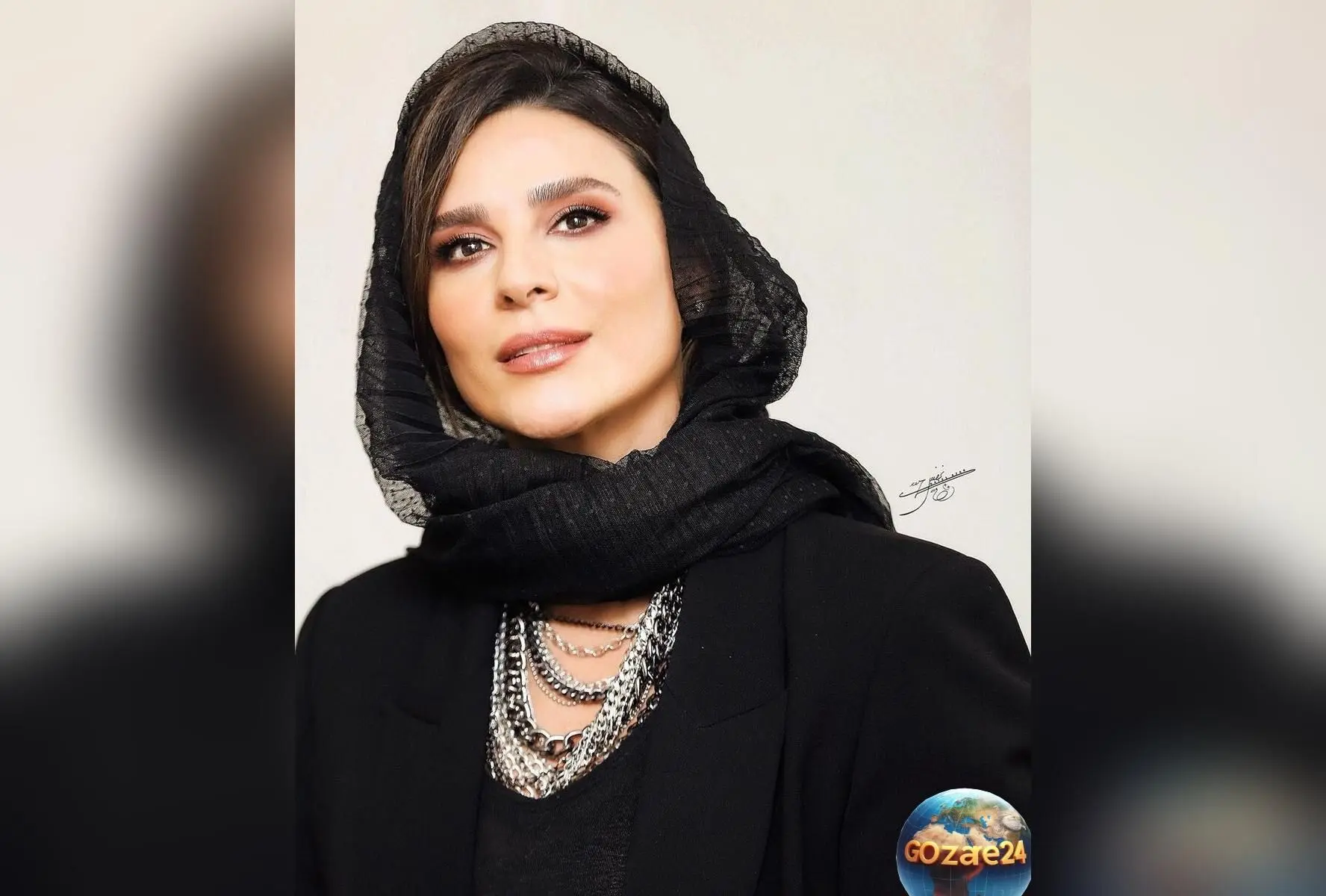 عکس لورفته از سحر دولتشاهی در دوران جوانی با ابروهای پیوسته و قبل از ازدواج | تصاویر نادر و دیدنی
