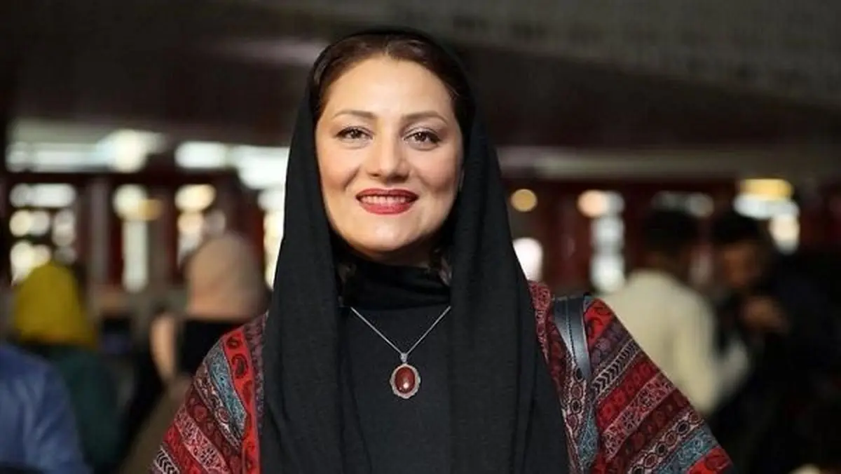 شبنم مقدمی در کنار گریم جذاب برای نمایش فردریک + تصاویر آتلیه‌ای و پشت صحنه نمایش