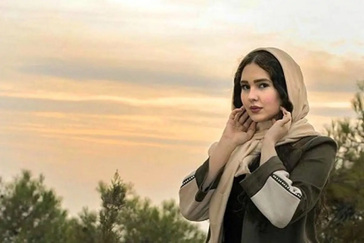 عکس جدید نیکی میربها بازیگر سریال نیسان آبی در استانبول + بیوگرافی و نقش‌ها