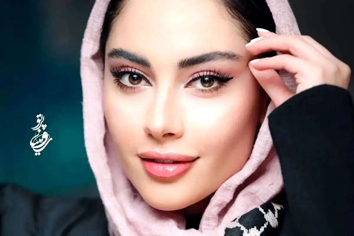 تصویر بی‌نظیر از حیاط دلباز و باصفای خانه ترلان پروانه + عکس و جزئیات جذاب