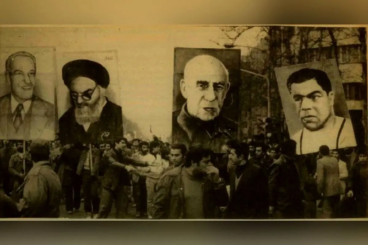 تصویر تاریخی دکتر مصدق و همسرش در دادگاه ۱۳۳۲؛ لحظه‌ای دراماتیک از دوران کودتای انگلیسی در ایران