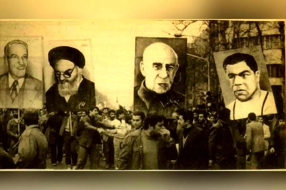 تصویر تاریخی دکتر مصدق و همسرش در دادگاه ۱۳۳۲؛ لحظه‌ای دراماتیک از دوران کودتای انگلیسی در ایران