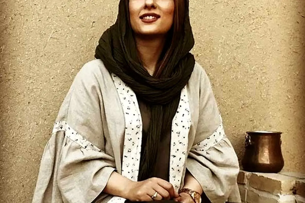 الهام طهموری در نقش معلمی: تصویری متفاوت و الهام‌بخش از بازیگر محبوب ایرانی