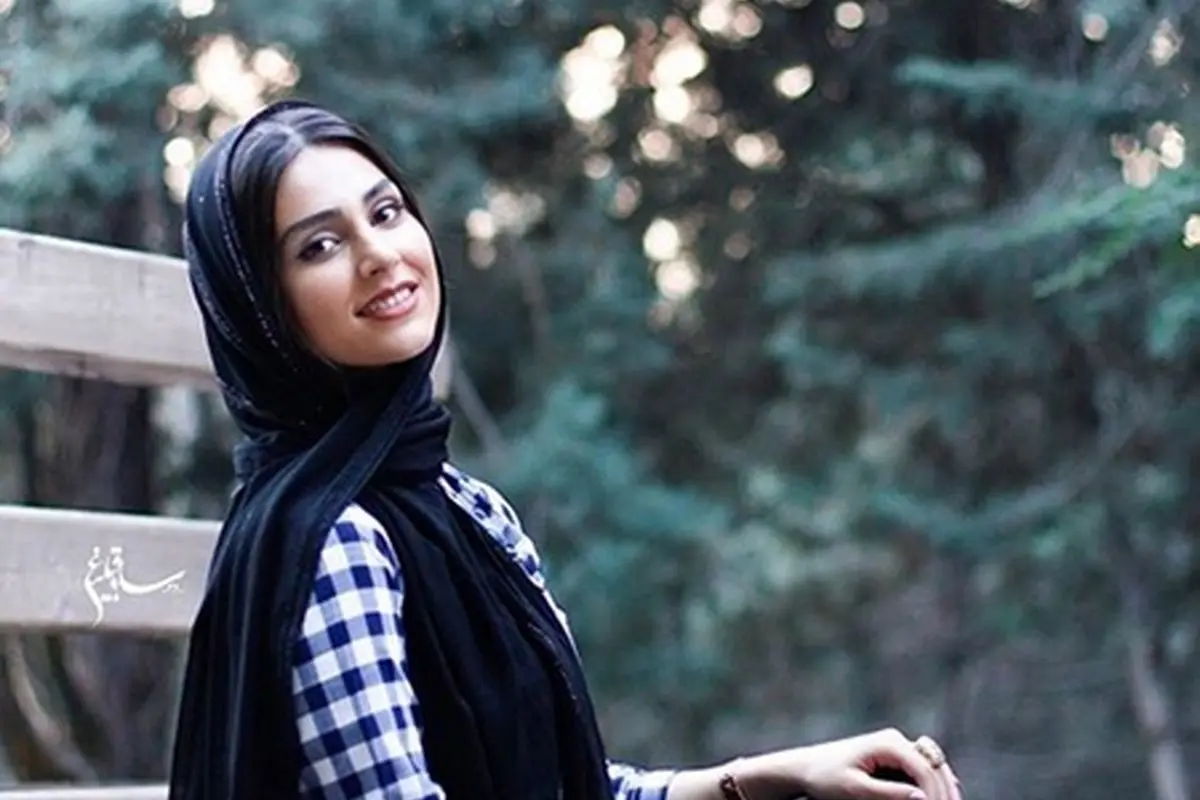 تصویر دیدنی از منظره بهاری و اتاق لاله مرزبان، ستاره جوان و جذاب سریال آبان + عکس