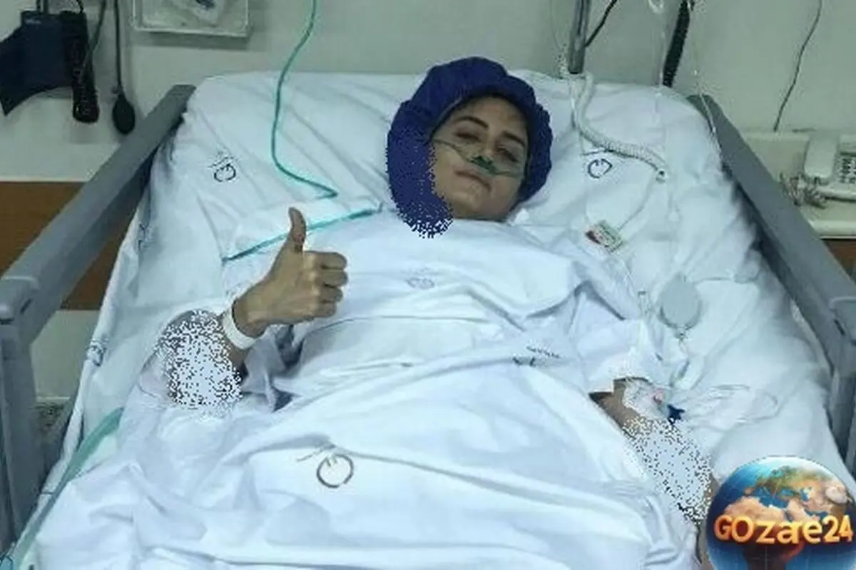 عکسی نادر از عیادت نرگس محمدی و علی اوجی از الناز شاکردوست در بیمارستان پس از حادثه در حین فیلمبرداری