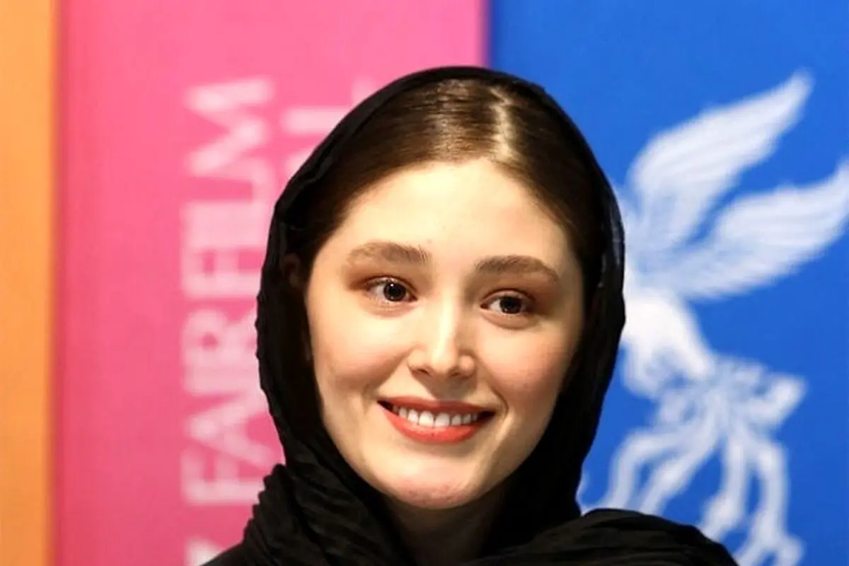 مادر فرشته حسینی، نماد عشق و افتخار از سرزمین افغانستان در کنار دختر هنرمند تهران