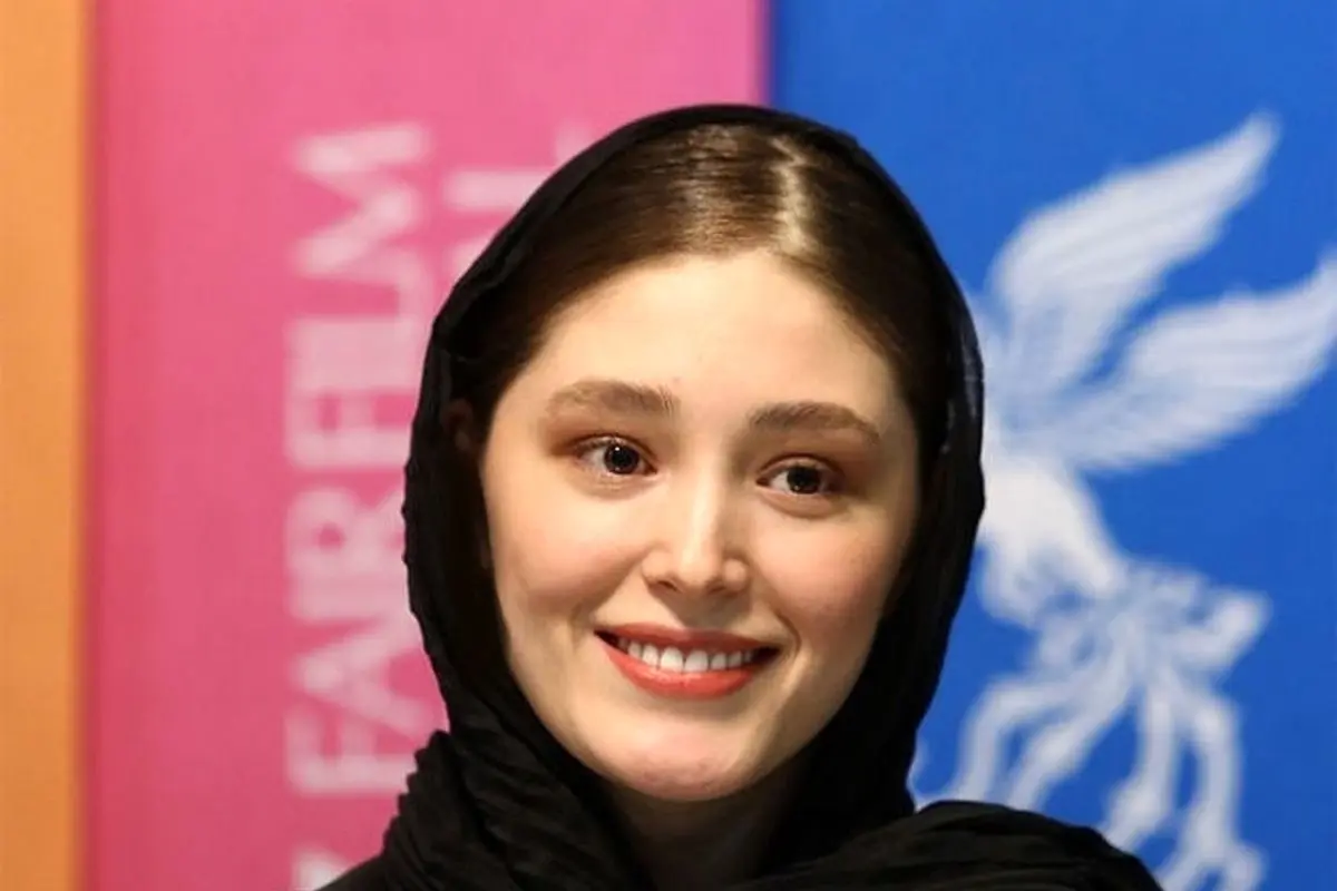 مادر فرشته حسینی، نماد عشق و افتخار از سرزمین افغانستان در کنار دختر هنرمند تهران