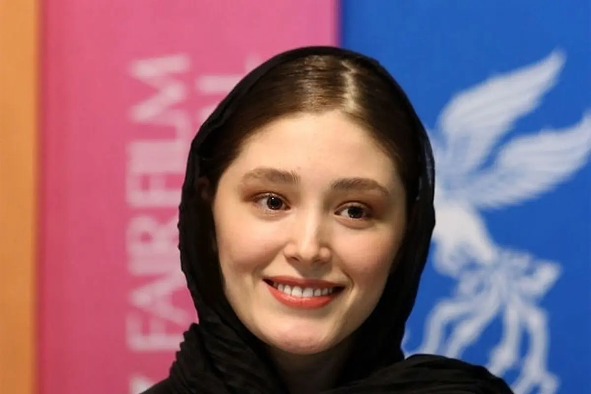 مادر فرشته حسینی، نماد عشق و افتخار از سرزمین افغانستان در کنار دختر هنرمند تهران