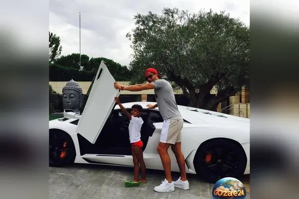 ابوطالب حسینی: رونالدو برای پسرش لامبورگینی خرید، اما اول باید پراید می‌داشت زیر پاش! | فیلم و حاشیه‌های جالب