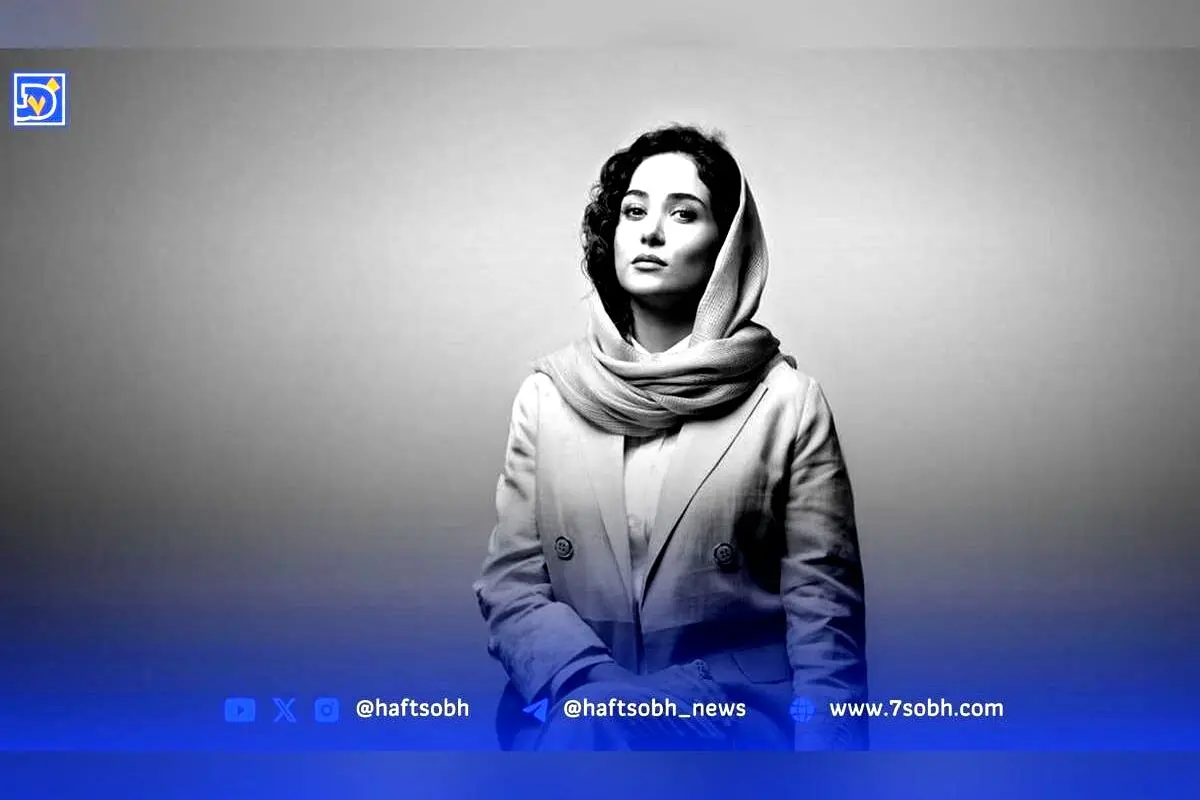 استایلی شیک و منحصربه‌فرد پریناز ایزدیار در مراسم منتقدان سینما | رازهای ستایشی کلاسیک و جزئیات بی‌نظیر