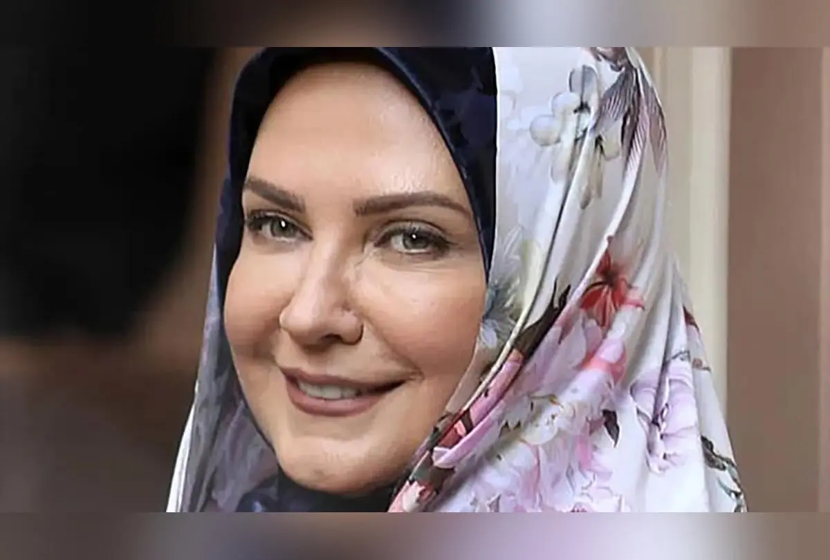 علی‌رغم ۶۰ سال سن، راز زیبایی جاودانه و جوانی بی‌پایان لعیا زنگنه در کجا نهفته است؟