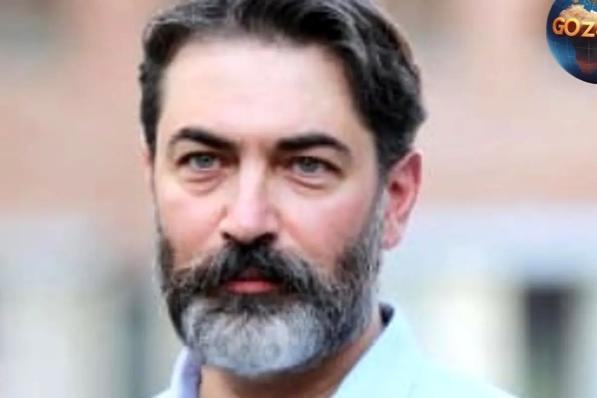 تصویری جذاب از پارسا پیروزفر در نقش دانش‌آموز سوم ابتدایی در سریال «در چشم باد» + بیوگرافی و علاقه‌مندی‌های هنری این بازیگر سینما