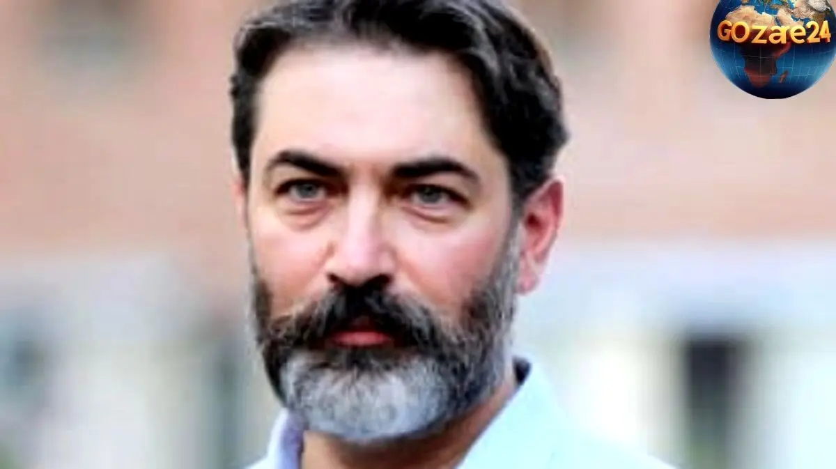 تصویری جذاب از پارسا پیروزفر در نقش دانش‌آموز سوم ابتدایی در سریال «در چشم باد» + بیوگرافی و علاقه‌مندی‌های هنری این بازیگر سینما