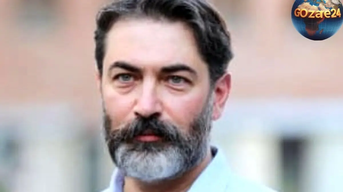 تصویری جذاب از پارسا پیروزفر در نقش دانش‌آموز سوم ابتدایی در سریال «در چشم باد» + بیوگرافی و علاقه‌مندی‌های هنری این بازیگر سینما