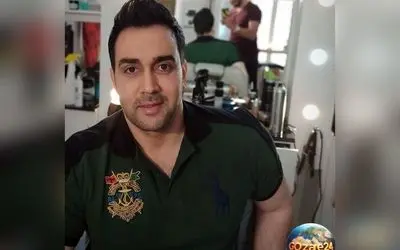 ژست متفکرانه پوریا پورسرخ با نگاهی به آینده: ترس، امید و اعتماد در دل بازیگر شناخته‌شده