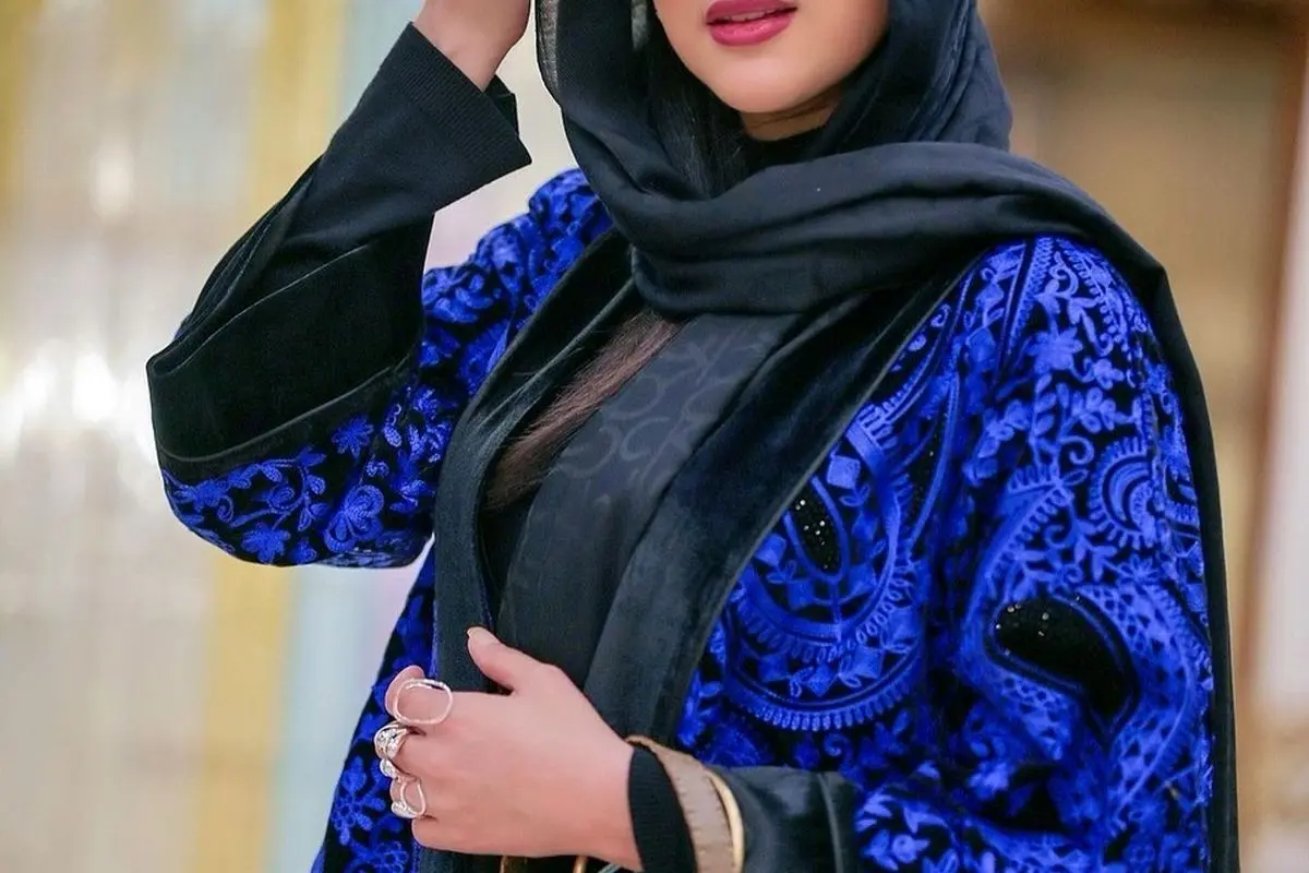 هلیا امامی در خودرو لاکچری؛ مدل ماشین و تصاویر جدید او در اینستاگرام