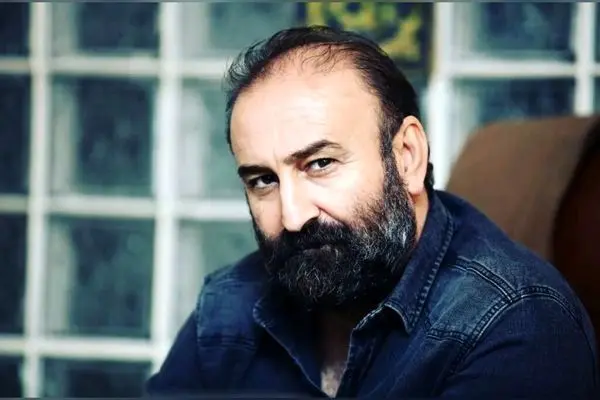 تصاویر دکوراسیون مدرن و شیک خانه مهران احمدی با سبک نئوکلاسیک و طراحی ساده و لوکس