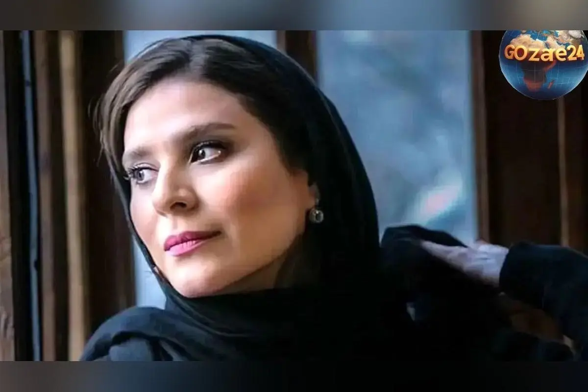 تصاویر استایل مجلسی و باکلاس سحر دولت‌شاهی در فستیوال فیلم روسیه با لباس مشکی حاشیه طلایی و اکسسوری‌های ایران باستان