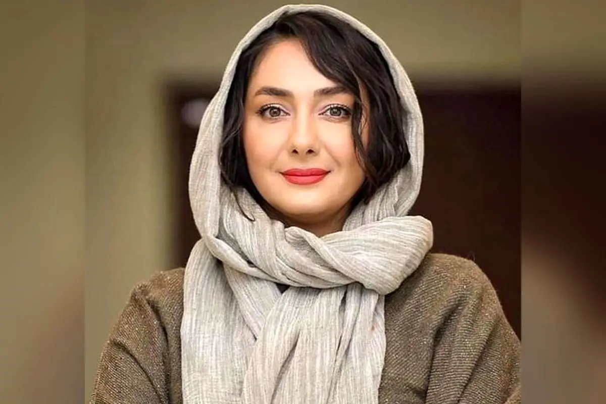 طراحی داخلی ساده و طبیعی منزل هانیه توسلی با گیاهان آپارتمانی و دکوراسیون مدرن